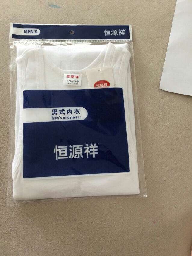 薄薄的睡觉穿很舒服,价钱不高