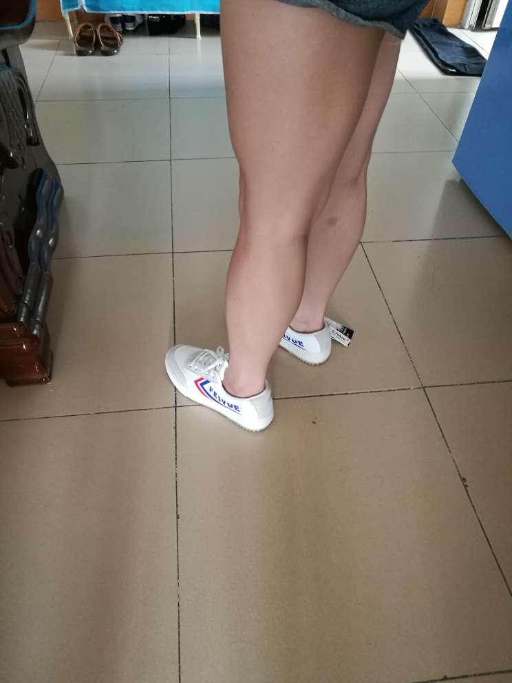老婆喜欢,鞋子合脚,待穿一阵子后追加评论