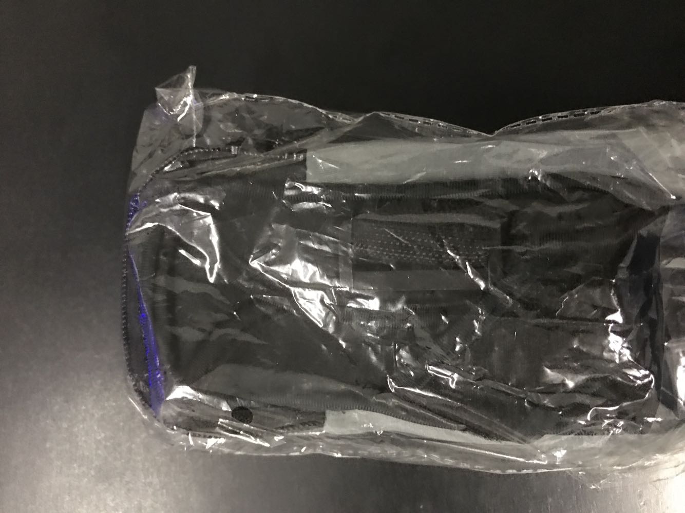 速度非常快,东西也挺不错,下次继续光顾!