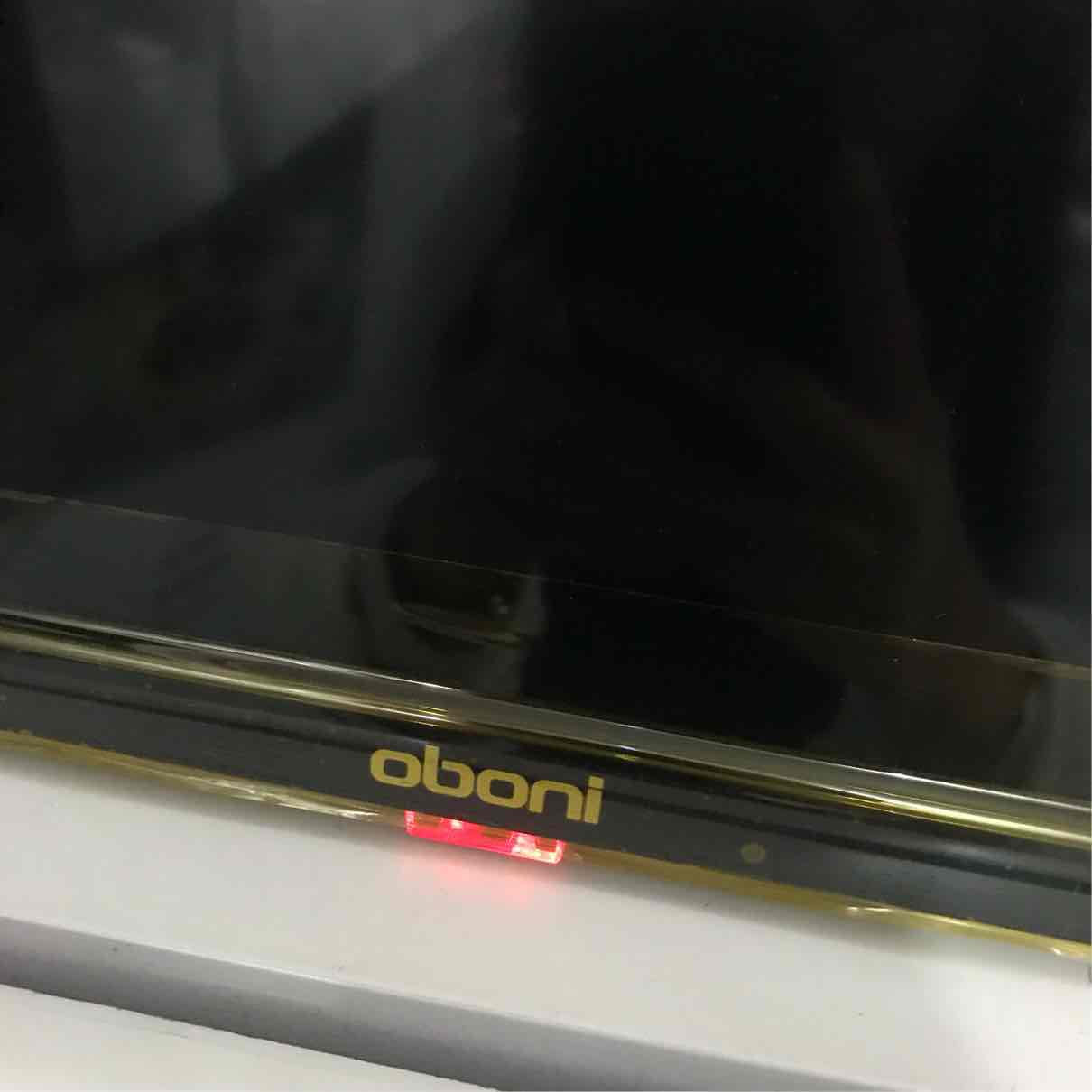 电视买了一段时间了,质量很好。现在才来评价,哈哈因为忘记了。是长虹集团下的子品牌,是智能电视。价格实惠。希望能帮到想买的人儿。