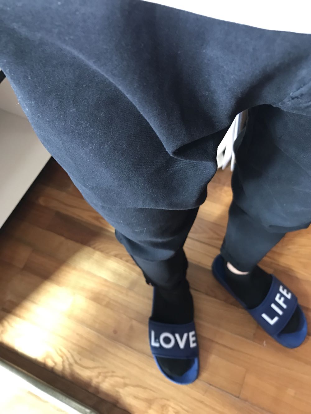 这个裤子不错,比有的无良商家卖的货真价实多了,好评
