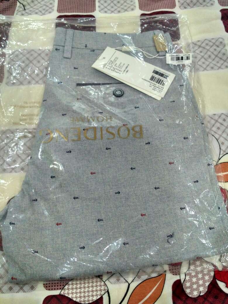 短裤质量不错,穿着挺舒服的!