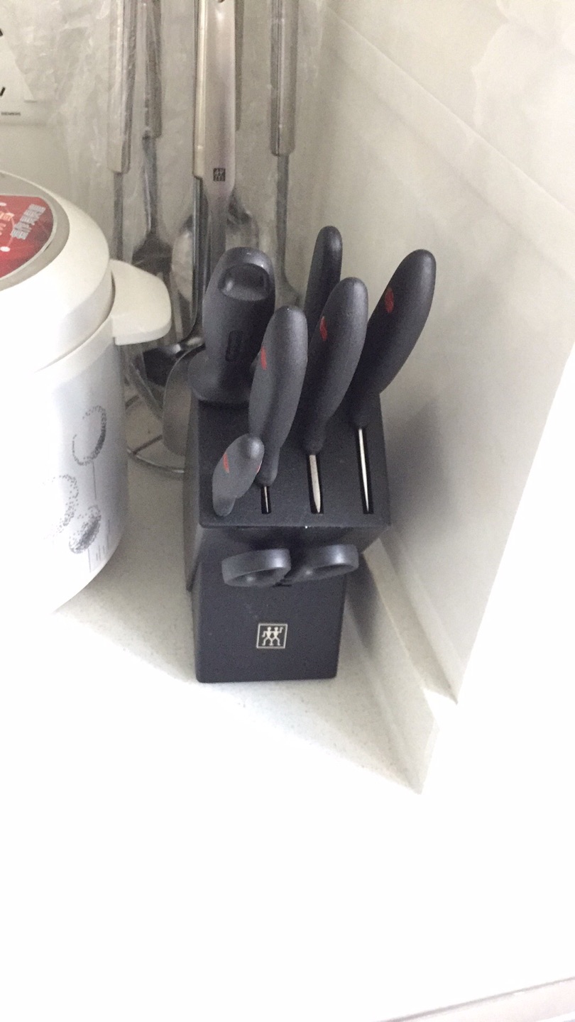 双立人大品牌就是值得信赖的产品质量和服务水平都是非常棒的。