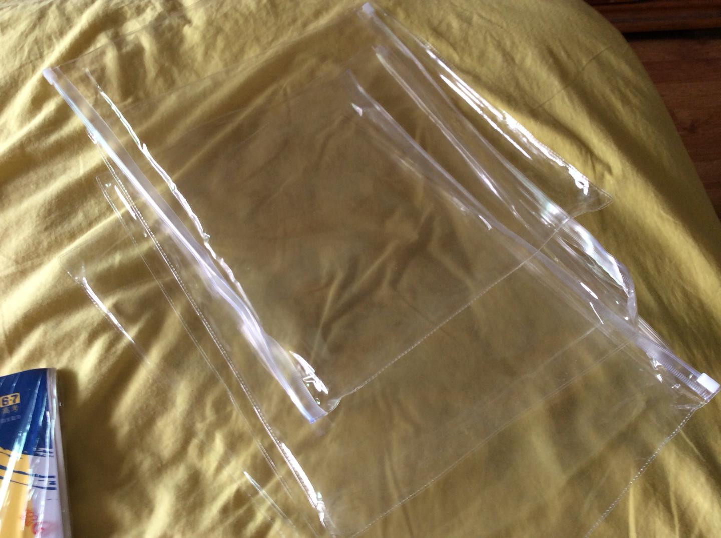 很一般!!!金考卷这次每本十年真题都送了一个味道很大的袋子,究其原因是其中试卷的封面没有贴膜,稍微一折就纸屑乱飞!里面题不是很多,解答一般,不算优秀!其实还不如高考必刷卷的十年真题!