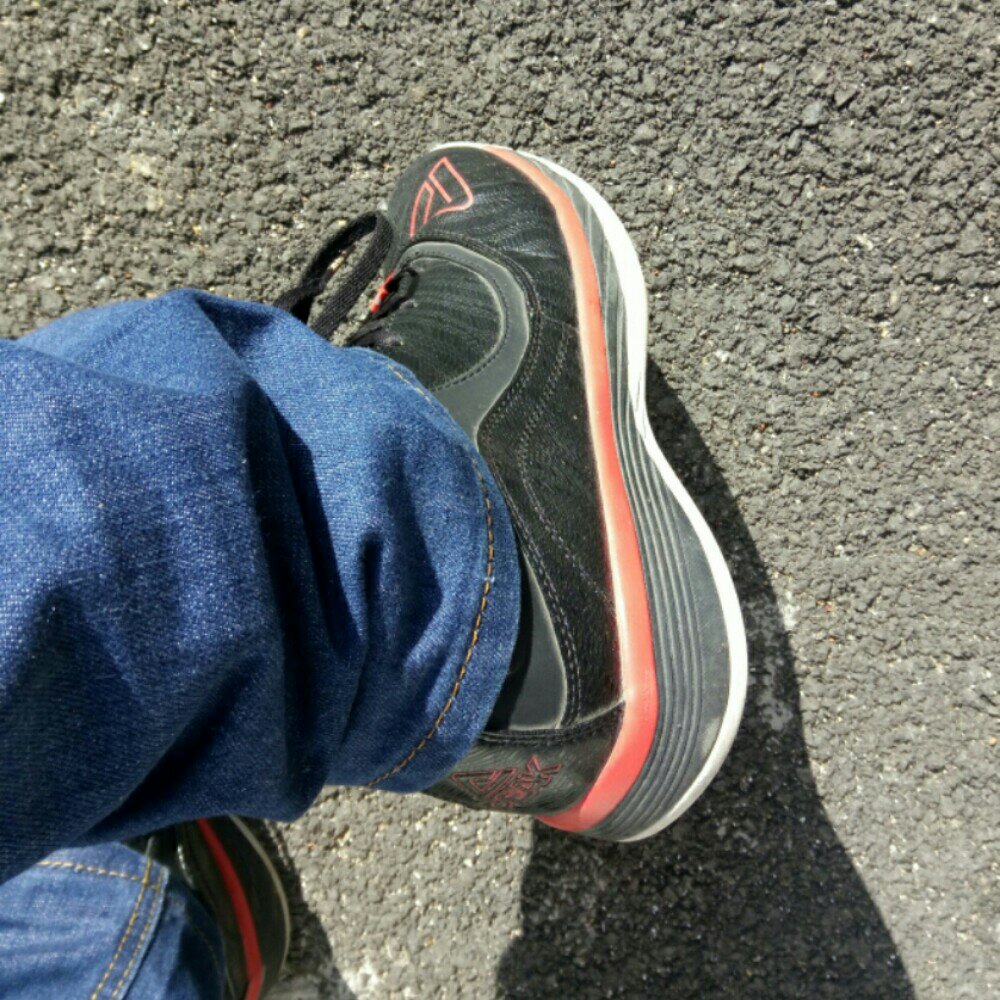 穿了一段时间了,感觉不错,鞋子挺满意的