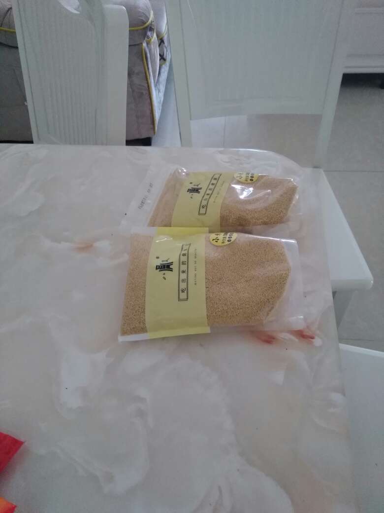趁着这次搞活动,囤货中,还没尝试过,等用过再来补评吧!给超市的快递小哥点赞?速度一流!