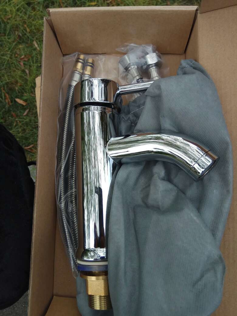 宝贝质量非常好,非常精致的一款水龙头,相信自营的商品品质,非常喜欢,非常满意,非常棒,值得信赖,值得拥有。