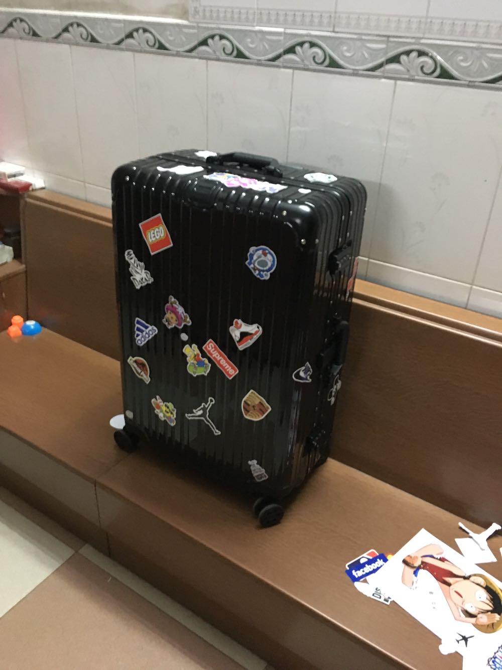 不够贴。。。。