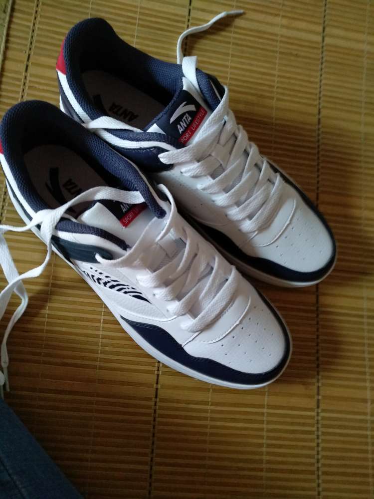 鞋子还不错