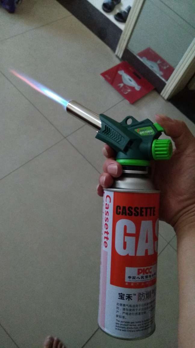 非常好,这个火焰?很足,烧什么都没有问题。