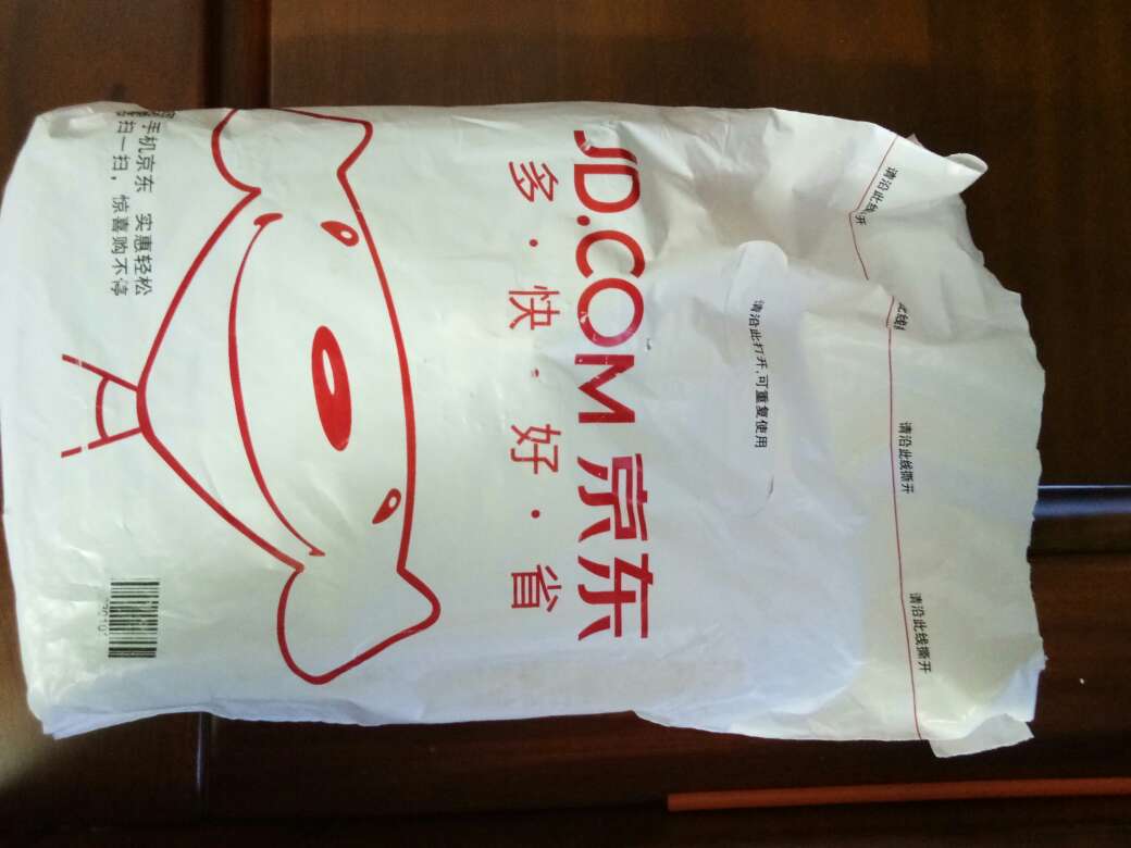 有刮痕,希望能安全用电。
