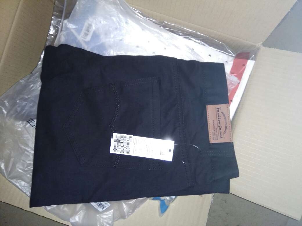 就大概看了一下?感觉还行,尺码标准,好评