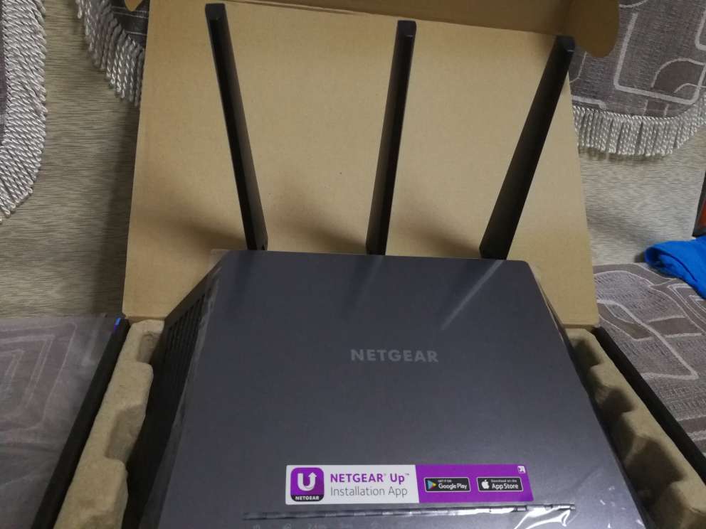 想做个网桥,弄了半天才发现2.4g和5g只能用一个,另外一个会关掉。