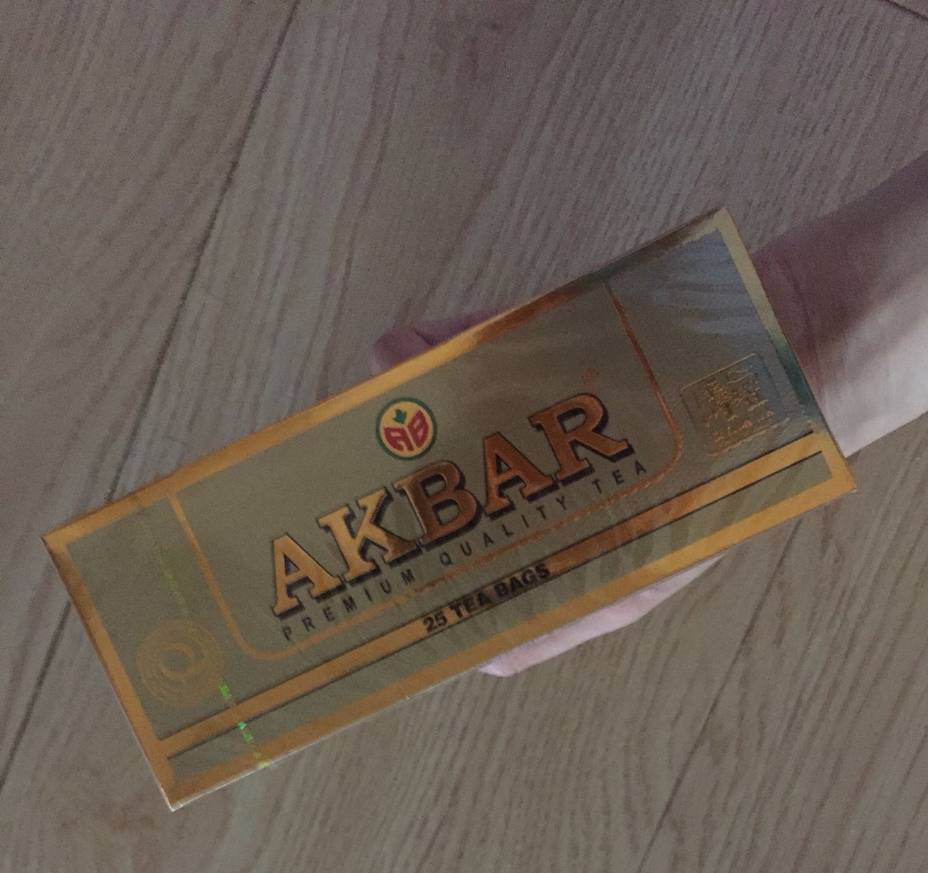 里面一个大包装 小袋的茶包不再有独立包装