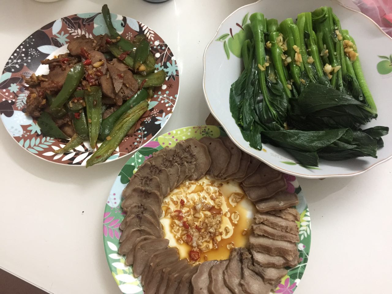 不错 自己卤来吃的 没有多余的肥肉 很干净