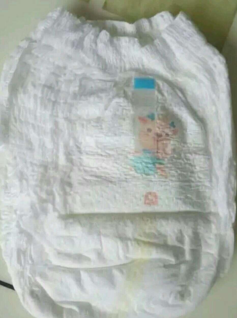 一直用小鹿的拉拉裤,一如既往的好,超薄干爽,最重要的是用可不红屁屁