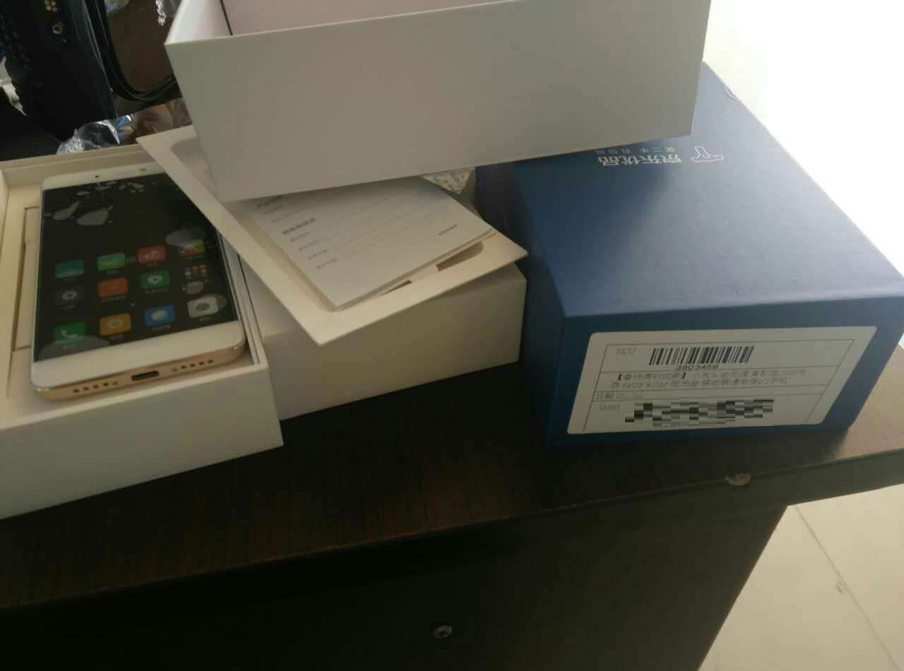 说下情况吧,九月六号,95新1499,白条满减再加上其他券,1429左右拿下的!开始并不放心二手,看了一些评论觉得还可以接受,基本的反映比较真实,①确实备件库的感觉,原保护膜还在,背面的膜也没有任何被使用的痕迹,官网查的七月底卖到江苏的,还有在保十一个月吧,也用了有一周了,确实没有发现任何问题,总结就是,95的确实感觉像七天无理由退回的!②小米5S的问题,总体配置很不赖,这个价格买,确实相当实惠,指纹识别确实不咋地,正确率貌似不到80%,比5差的不是一点半点,其他的还是挺不错的,玩游戏,上网,拍照什么的,确实没的说!总结就是,备件库的质量确实没啥问题,下次试试8成的,人们反映最多的还是5S本身的通病!给个好评,确实不错,很喜欢!