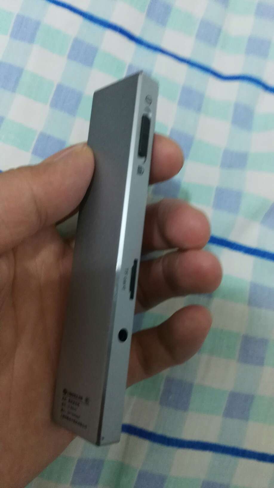 东西还不错,录的声音挺清楚的,就是有点小贵啊?