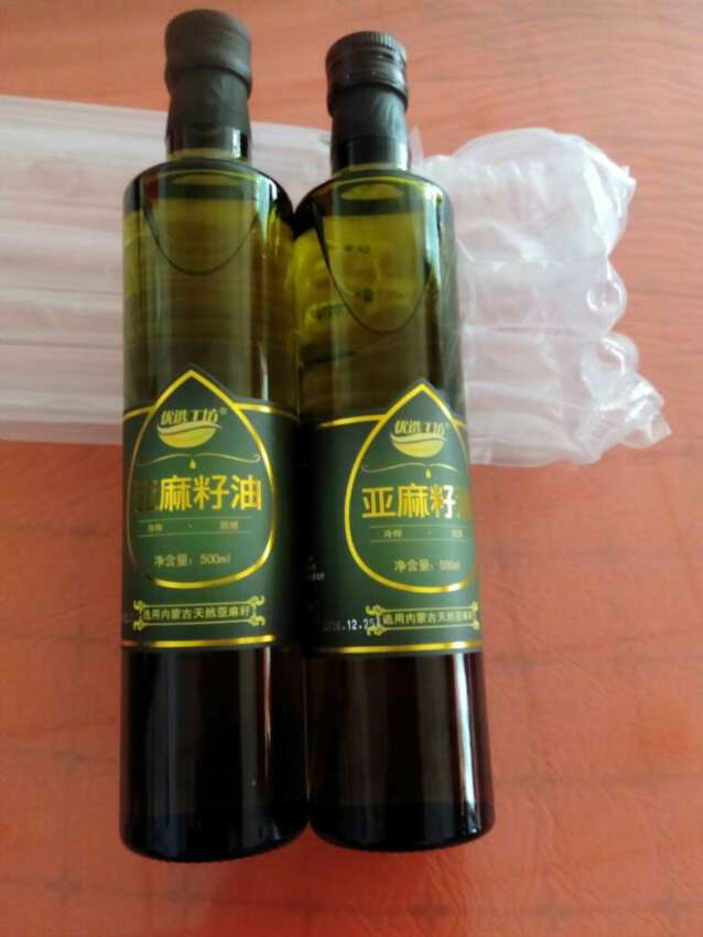 开始以为价格这么便宜,油的质量不会好,但是购买后发现油的质量特别好,有活动时购买的,价格优惠,性价比高,需要的抓紧时间购买
