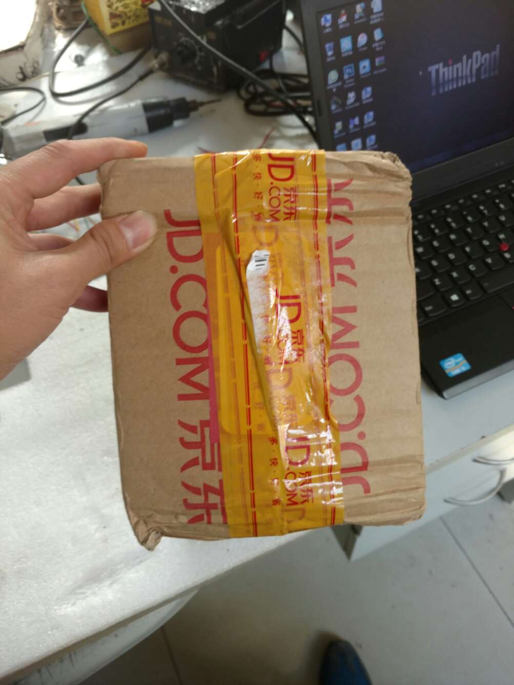 一如既往的好,不知道是不是心理作用,总感觉黑色比蓝色厚一些!