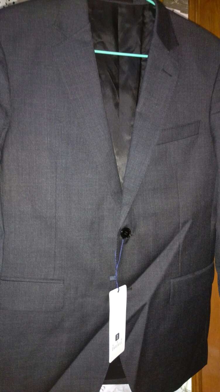 很好很合身,快递速度快,服务好。