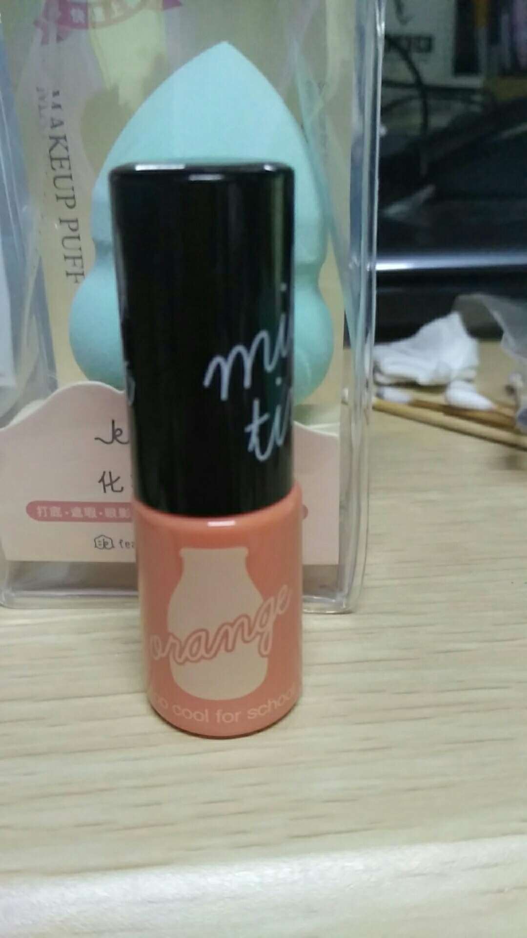 持久度很好,显色度也不错,整体还可以