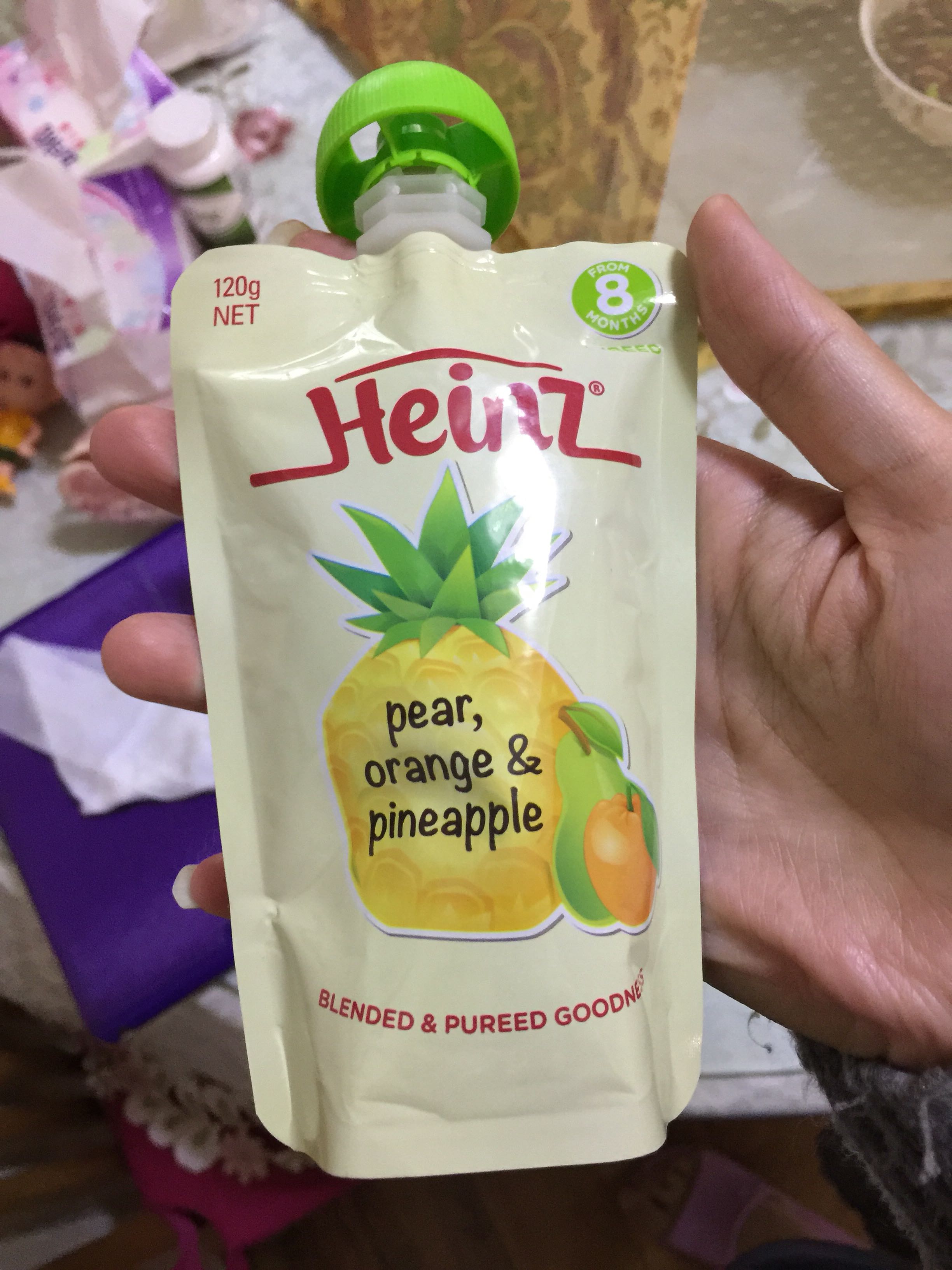 宝宝不喜欢水果就给她囤点果泥了,希望能吃点