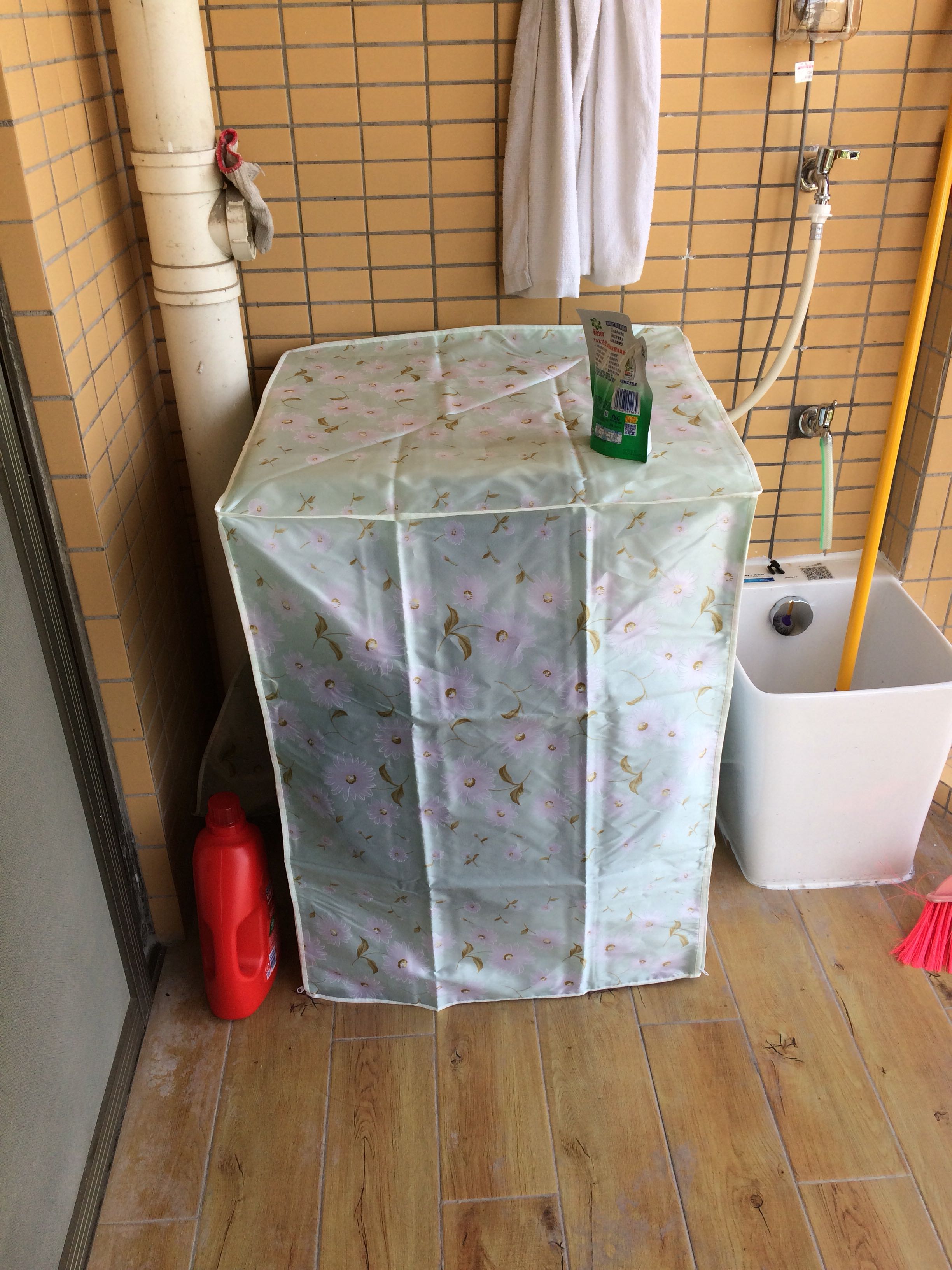 背后太单薄了,其它都还不错,希望能够耐用