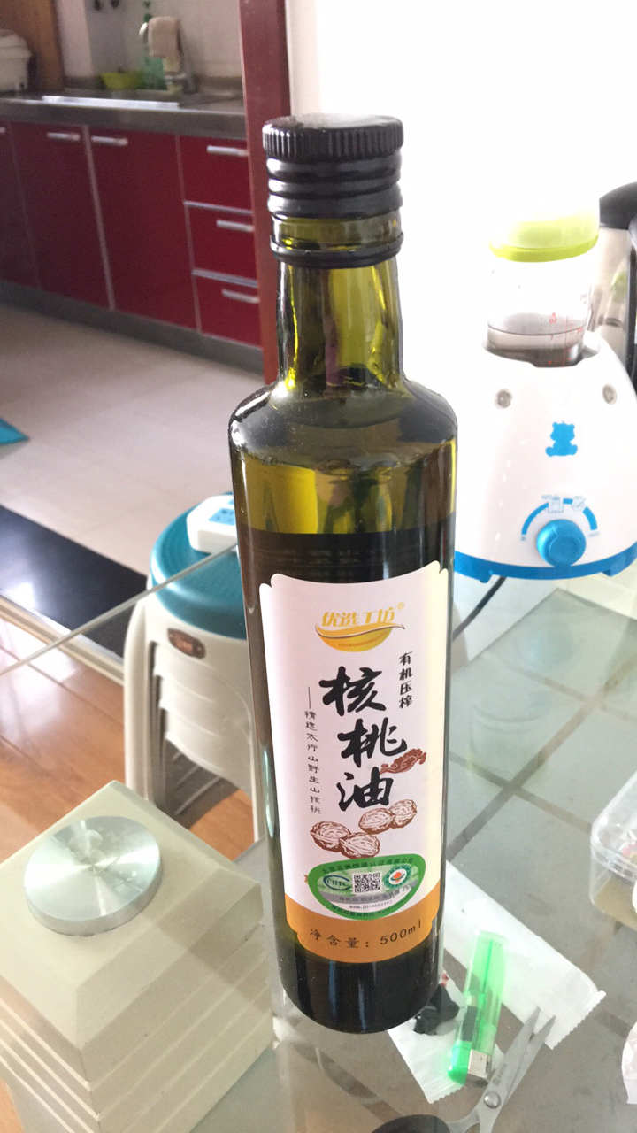 听朋友介绍的,说宝宝可以食用的,很好,宝宝胡萝卜里加一滴,很爱吃。