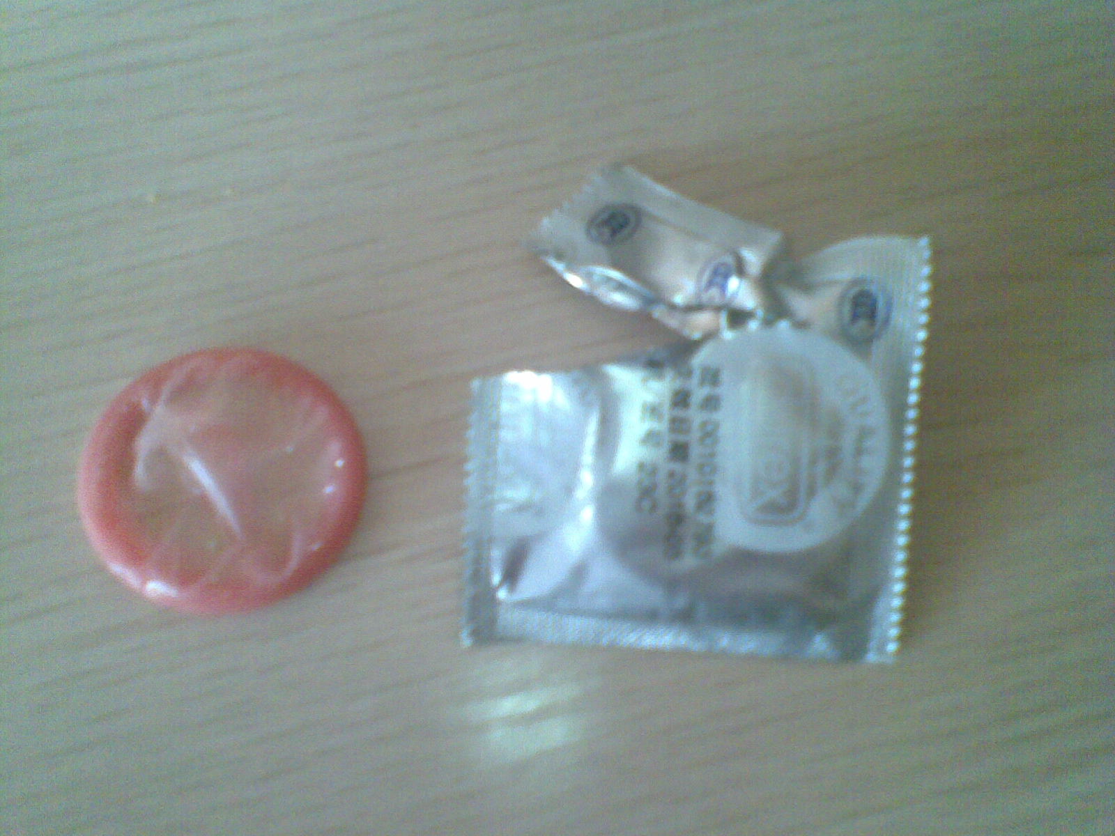 避孕套该怎么用 怎样正确选购适合自己的避孕套 _八宝网