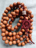 玄同 印尼柚木巴比芭比檀香黑肉小孔佛珠手串廠(chǎng)家批發(fā) 珠徑1.0cm*108顆 曬單實(shí)拍圖