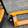 手動(dòng)液壓叉車(chē)2噸1噸小型倉庫托盤(pán)半電動(dòng)堆垛裝卸液壓升降堆高鏟車(chē) 標準版【加強全筋】 2000KG【整體泵685*1200】尼龍輪 曬單實(shí)拍圖