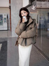 奧絲婕（Aosijie）高端品牌羽絨服女短款2025冬季新款時(shí)尚寬松小個(gè)子加厚白鴨絨外套 灰咖色 （90輕奢白鴨絨） M 【105-125斤】 曬單實(shí)拍圖