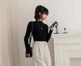 啄木鳥半高領(lǐng)莫代爾打底衫女2025秋季新款內(nèi)搭黑色洋氣中領(lǐng)上衣長袖T恤 306-8黑 純色中領(lǐng)長袖 均碼(90斤-135斤) 曬單實拍圖