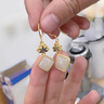 CHOMEL KINSEY蓮花和田玉s925銀耳環(huán)女高級感輕奢古金玉石方糖耳墜女生新年禮物 蓮花方糖耳環(huán) 曬單實拍圖