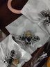 努正韓版可愛(ài)胸花滴油蜜蜂昆蟲(chóng)胸針衣飾黃蜂小動(dòng)物別針 蜜蜂胸針 曬單實(shí)拍圖