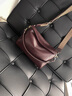 妙麗牛皮包包女包斜挎包高級感輕便時(shí)尚小眾單肩包生日禮物送女友 【酒咖色】實(shí)用走心女生 品牌上班通勤高級感百搭小包 曬單實(shí)拍圖