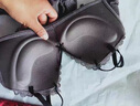 法國Jerrie Mock內(nèi)衣女小胸聚攏調(diào)整型收副乳防下垂胸罩夏薄款深V性感無鋼圈文胸 黑灰色 75B=34B(套裝) 曬單實(shí)拍圖