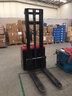 功勒全電動(dòng)站駕式堆高車電動(dòng)叉車2噸1.5噸液壓升降小型托盤堆高堆垛車 電動(dòng)堆高車（預(yù)定款） 曬單實(shí)拍圖
