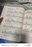 許巍吉他彈唱作品大合集 吉他譜 吉他教程流行歌曲吉他初學(xué)者入門(mén)教程書(shū)曲譜教材自學(xué)吉他書(shū)籍入門(mén)教學(xué)課程新手視頻教學(xué)23年珍藏版 曬單實(shí)拍圖