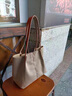 ANDSEEYOU品牌單肩包女新款托特包帆布尼龍大容量牛津布簡(jiǎn)約商務(wù)通勤包七夕 款式一 卡其色 曬單實(shí)拍圖