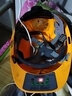 安全帽雙風扇太陽能充電兩用 帶LED燈藍牙工程帽建筑工地安全帽夏季防曬制冷空遮陽調(diào)防護降溫消暑頭盔 6風扇雙太陽能雙空調(diào)藍牙2萬毫安黃 曬單實拍圖
