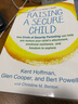 現貨 養育一個(gè)安全的孩子 Raising a Secure Child: How Circle of Security Parenting Can Help You Nurture Your Chi~ 曬單實(shí)拍圖