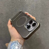 潮虎金屬隱形折疊支架適用蘋果16promax手機殼蜂窩磁吸散熱透氣iphone15Pro超薄磨砂14簡約防摔保護套 大孔【鈦灰色-隱形支架】蜂窩散熱磁吸殼 iPhone 15 Plus 曬單實拍圖