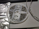 德多LED低壓12V七彩變色燈帶5050RGB貼片遙控酒吧KTV漸跳變防水軟燈條 5米12V-60珠七彩滴膠 曬單實拍圖