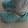 卡駱馳（crocs）洞洞鞋女鞋  秋夏季新款時(shí)尚休閑厚底涉水沙灘鞋涼拖鞋 經(jīng)典泡芙系列/骨白色/偏大一碼 39 W8/25cm/38-39 曬單實(shí)拍圖
