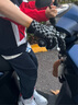 BELL摩托車(chē)手套四季騎行復古防摔機車(chē)手套男女四季通用透氣騎士裝備 黑灰格 L 曬單實(shí)拍圖