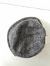 卡蒙（Kenmont）英倫圓頂大檐毛呢帽復古黑色冬季盆帽女秋韓版優(yōu)雅小禮帽2607 灰色 可調節(57.5cm) 曬單實(shí)拍圖