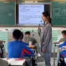 雅蘭仕小蜜蜂擴(kuò)音器導(dǎo)游會(huì)議老師教學(xué)上課講課專用喊話器隨身腰掛便攜式麥克風(fēng)戶外U盤插卡音箱播放器 S19黑色|大音量+TF播放+長續(xù)航 曬單實(shí)拍圖