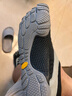 Vibram新款五指鞋春夏輕便透氣赤足跑步運動五趾鞋VRUN Retro 黑灰色(男款) 42 曬單實拍圖